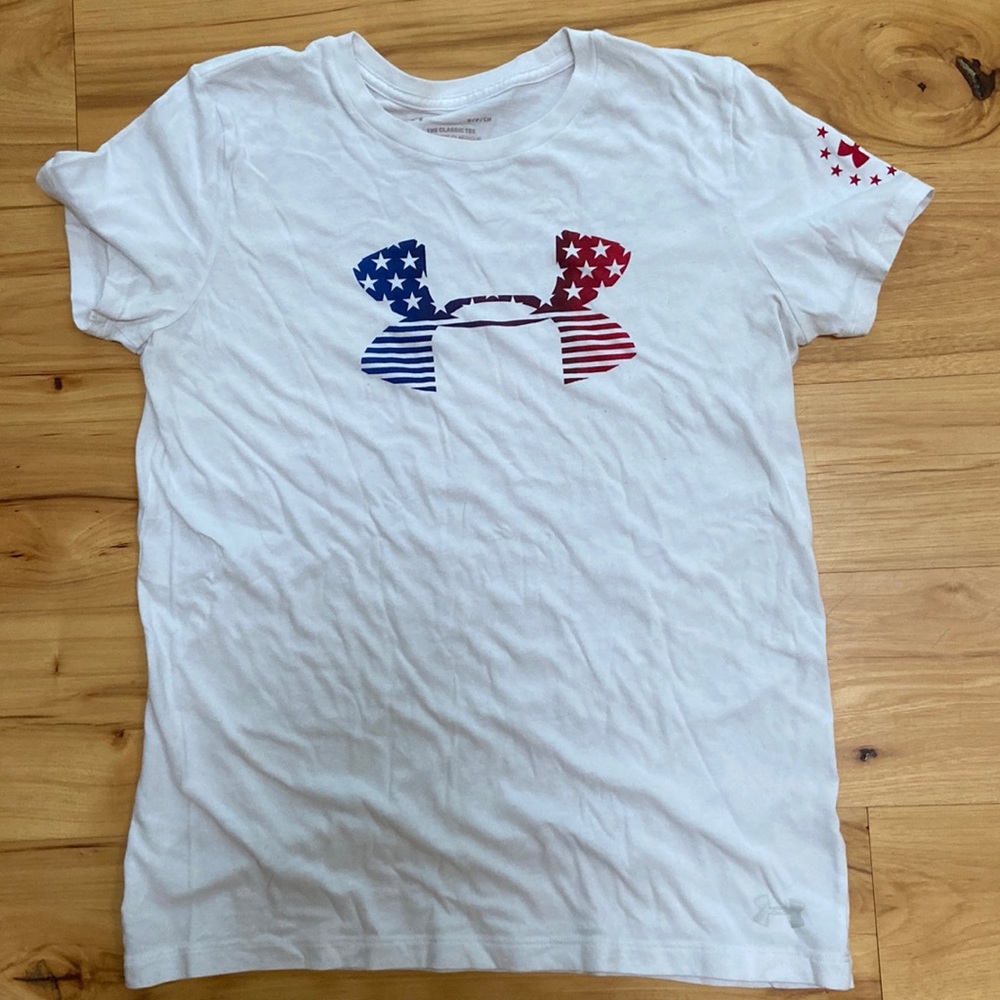 Under Armour red white and blue tee S